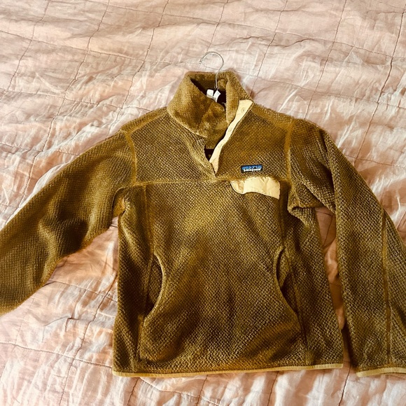 Patagonia Sweaters - Patagonia brown fleece